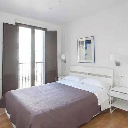 Apartment Apartmans Ciutat Vella